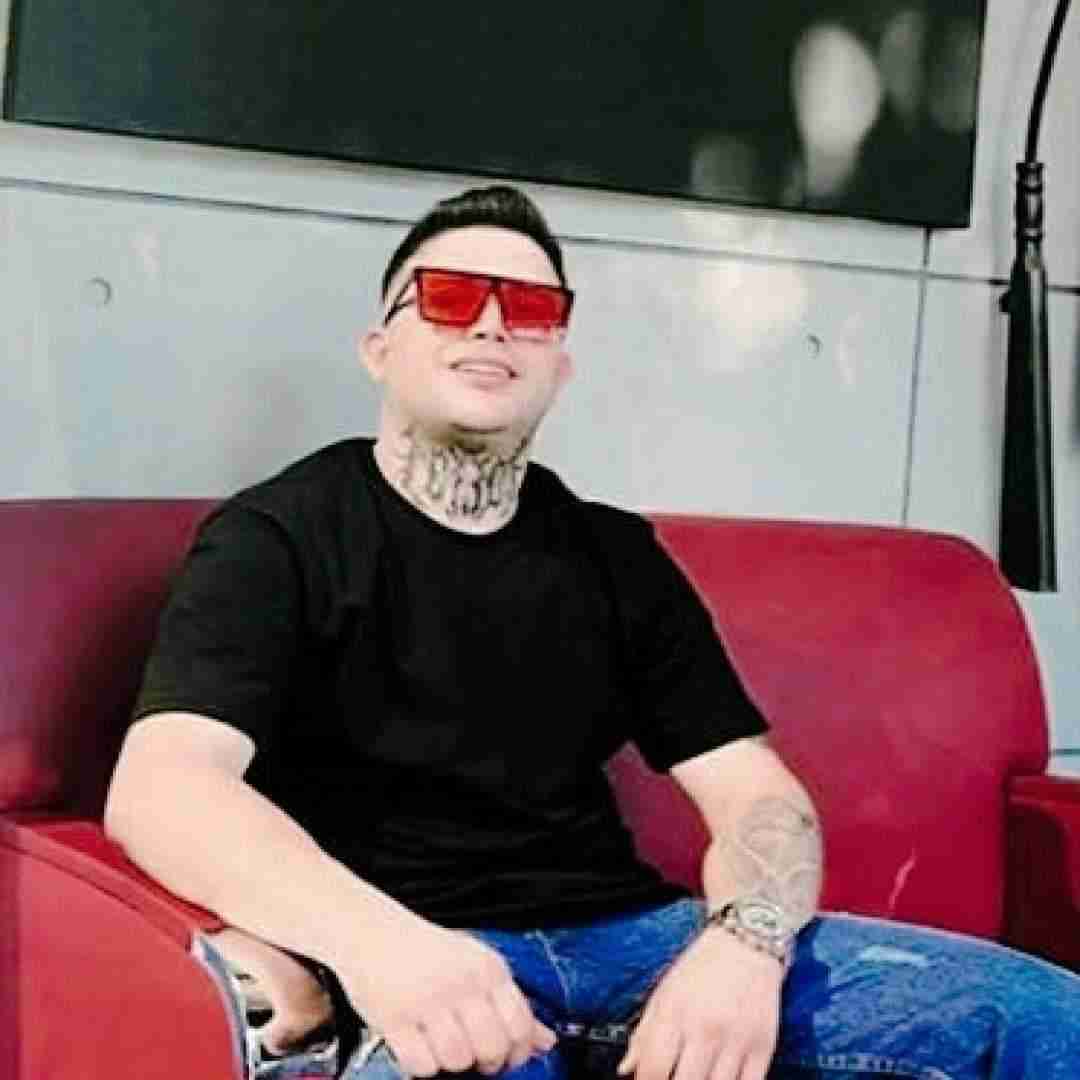 علی احمدیانی اشتباهی به تو وصله دلم انگاری سر کاره