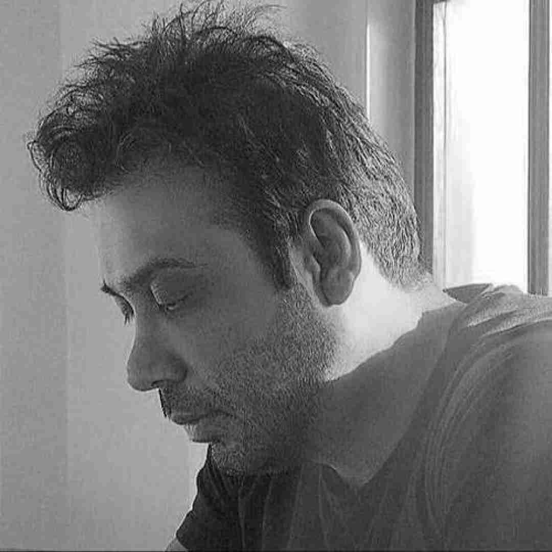 محسن چاوشی گفتم که جونمو قلب جوونمو قد کمونمو نظر چشات کنم