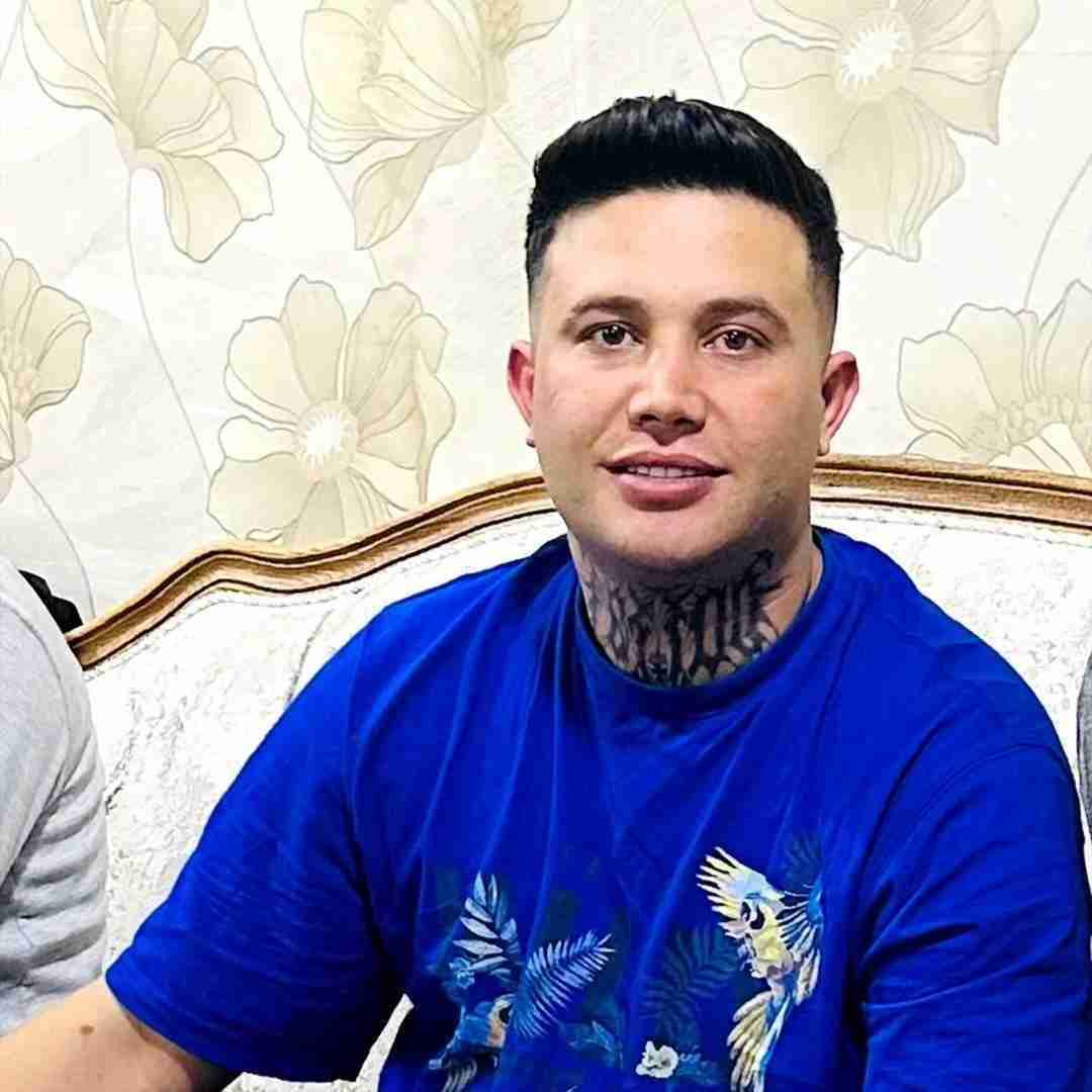 علی احمدیانی رﻧﮕﻴﻦ ﻛﻤﺎن ﻣﻦ درﻳﺎی ﻏﻢ ﺷﺪم