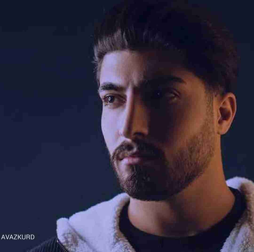 امیر رمضانی ﻫﻰ داد و ﻗﺎل ﺑﻰ ﻛﺲ و ﻛﺎر ﻫﺮﺷﻮ ﻣﺴﻢ ﺑﻪ ﮔﻮﺷﻪ