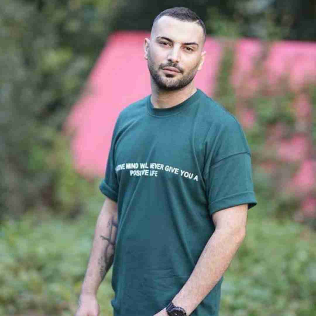 کیوان روانیم بعد تو انگار تو انفرادیم