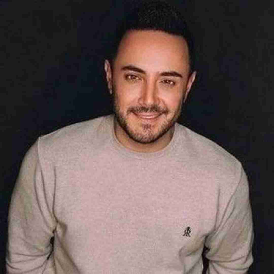 ناصر زینعلی دوست دارم