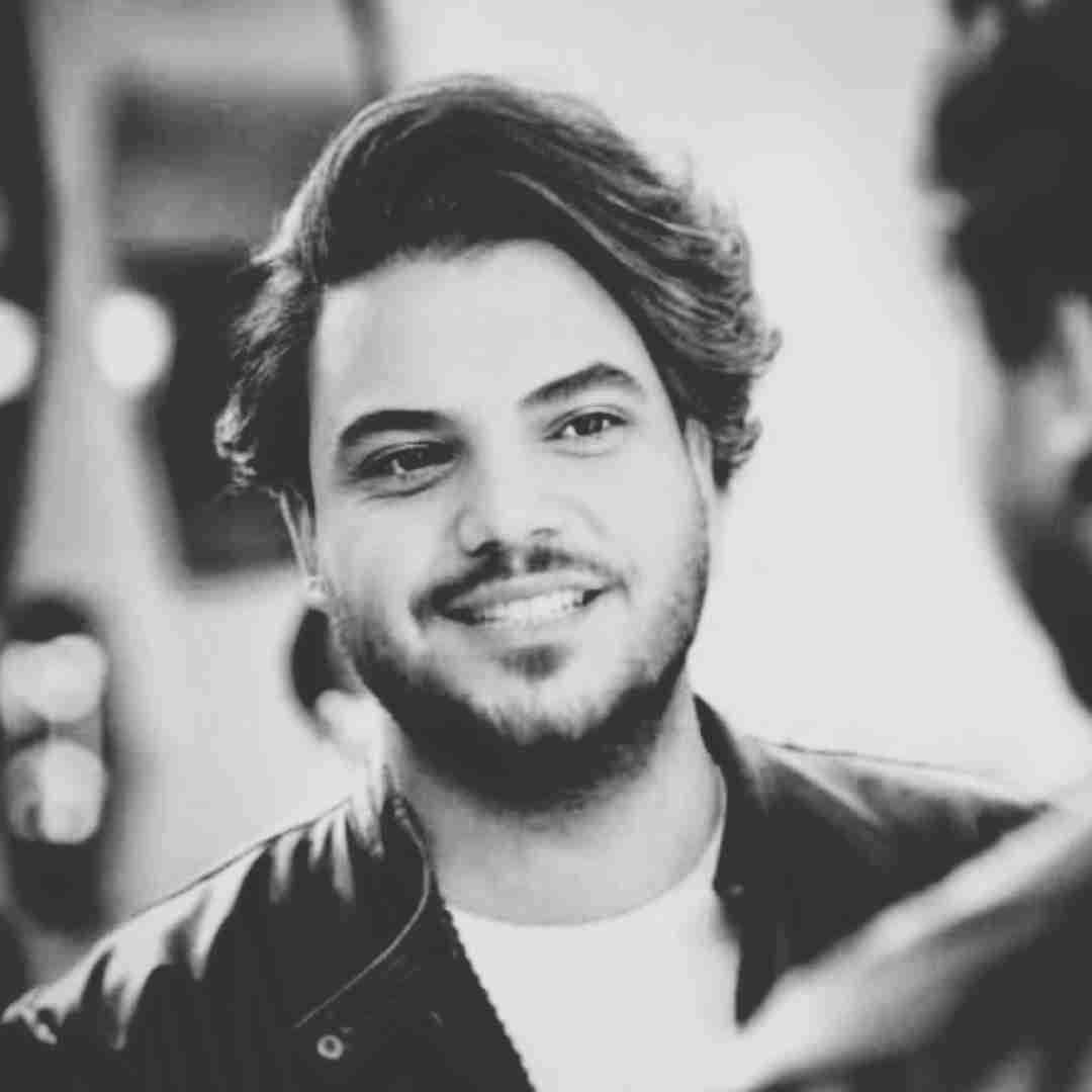 امید افخم چند ثانیه