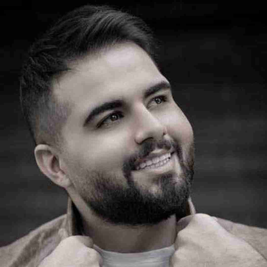 شاهین بنان ﺷﺐ ﺗﻮ ﭼﺸﻤﺎی ﺗﻮ اﻧﮕﺎر ﺧﻮﻧﻪ ﻛﺮده