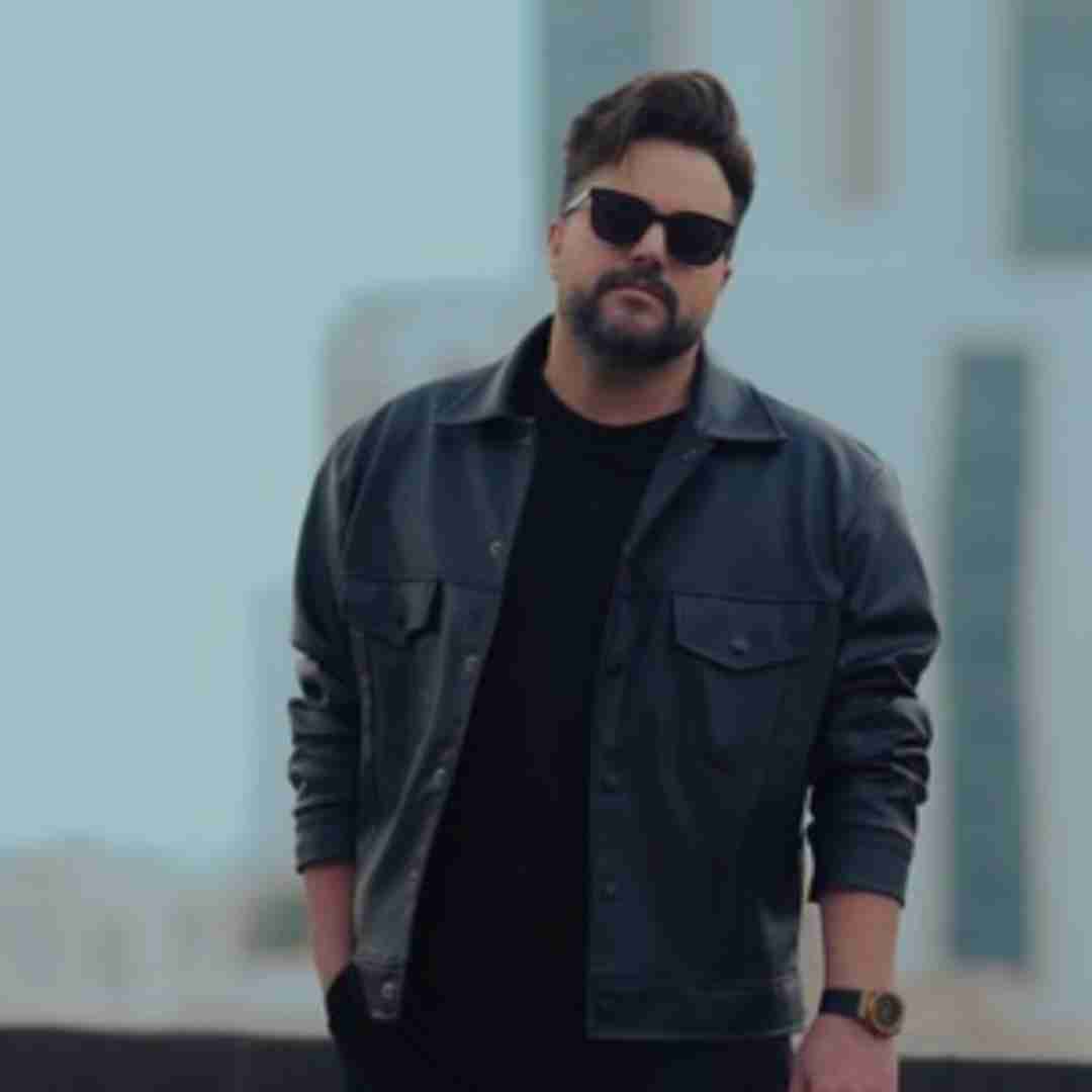 علی عبدالمالکی آﻫﺎی ﺷﻤﺎﻳﻰ ﻛﻪ اون اﺑﺮوﻫﺎت ﻛﻤﻮﻧﻪ