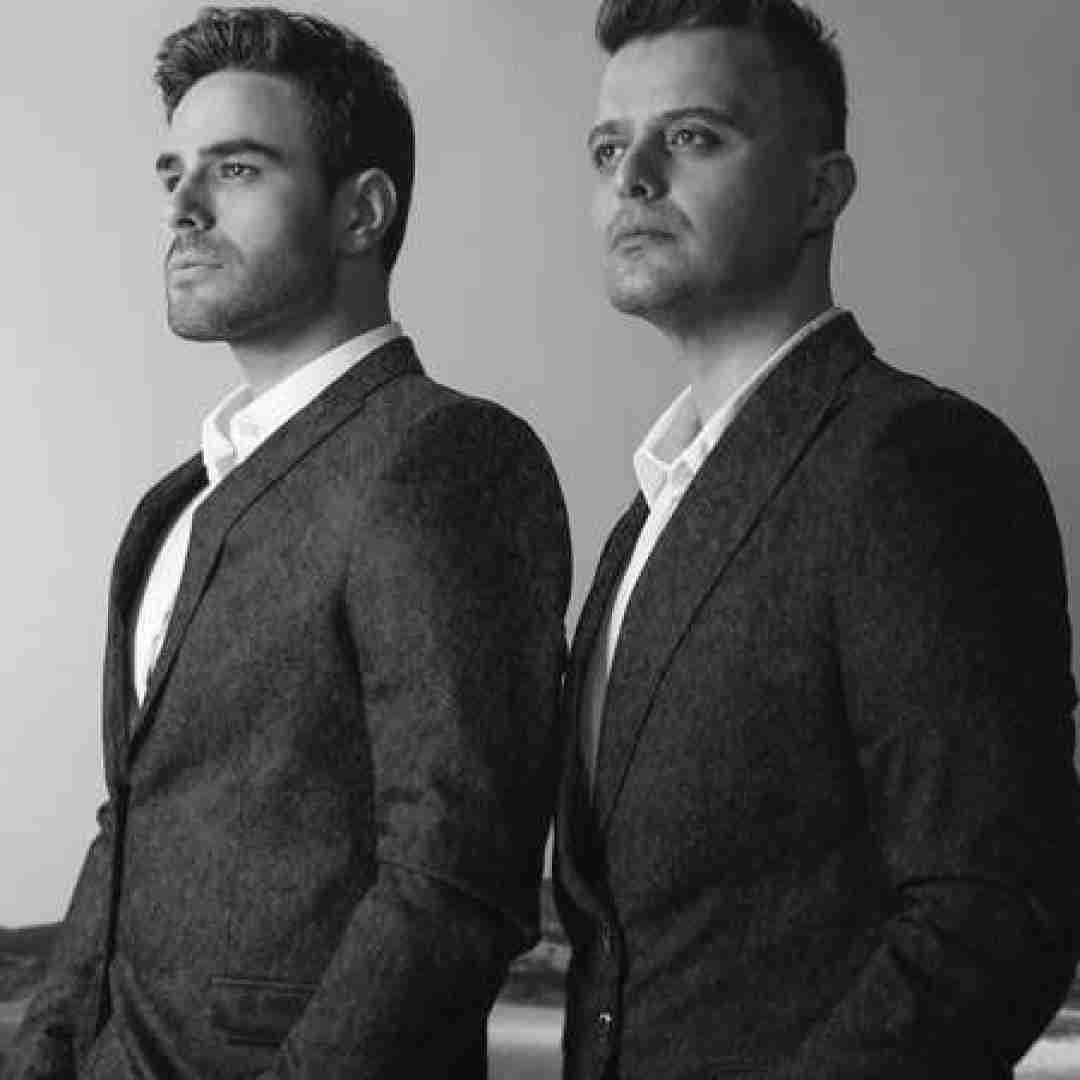 ایوان بند ﺑﺎ ﺗﻮ ﻋﺸﻘﻢ ﻛﺎﻣﻠﻪ ﻛﻪ رﻓﻴﻘﻢ ﺑﺎ دﻟﺖ