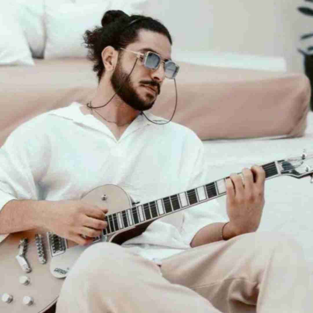 احسان دریادل واﺳﻪ ﺗﻮ ﭘﺮ ﭘﺮ زدﻧﺎم ﻫﻤﻴﺸﻪ ﺑﻬﺖ ﺣﺮف زدﻧﺎم