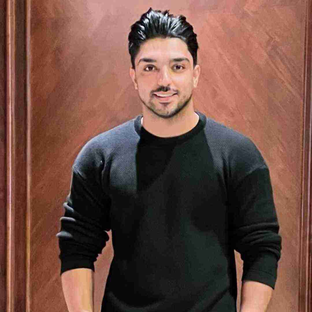 شهاب فالجی چه زرق و برقی داره او چشاش با چشمکاش