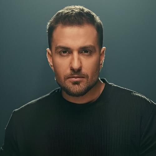 آرشا رادین قلب قرمز