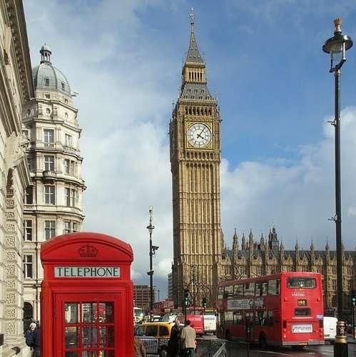  نه آفتابی نه مهتابی نه ابری صدای زن