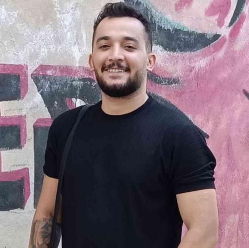 هومن آدینه اشهد