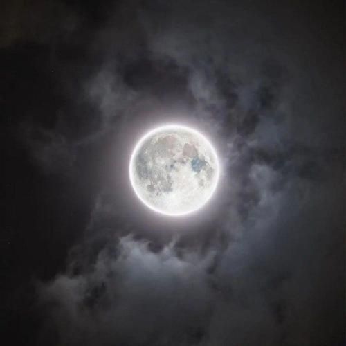  وقتی که هر کاری بده همه به نگاشون به من چه