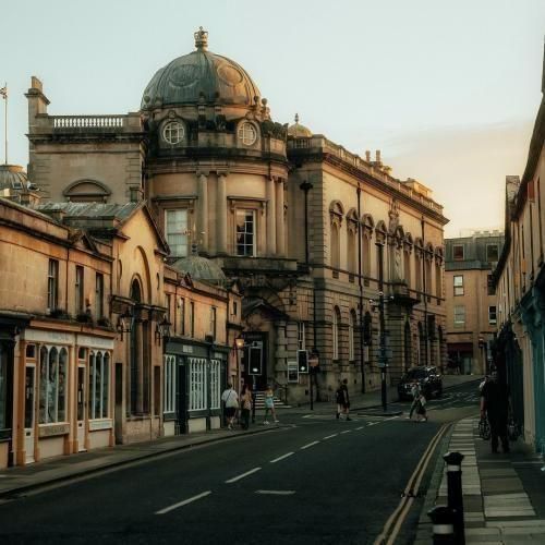  هر راهیو تو بگی رفتم ولی هنوز خالیه دستم